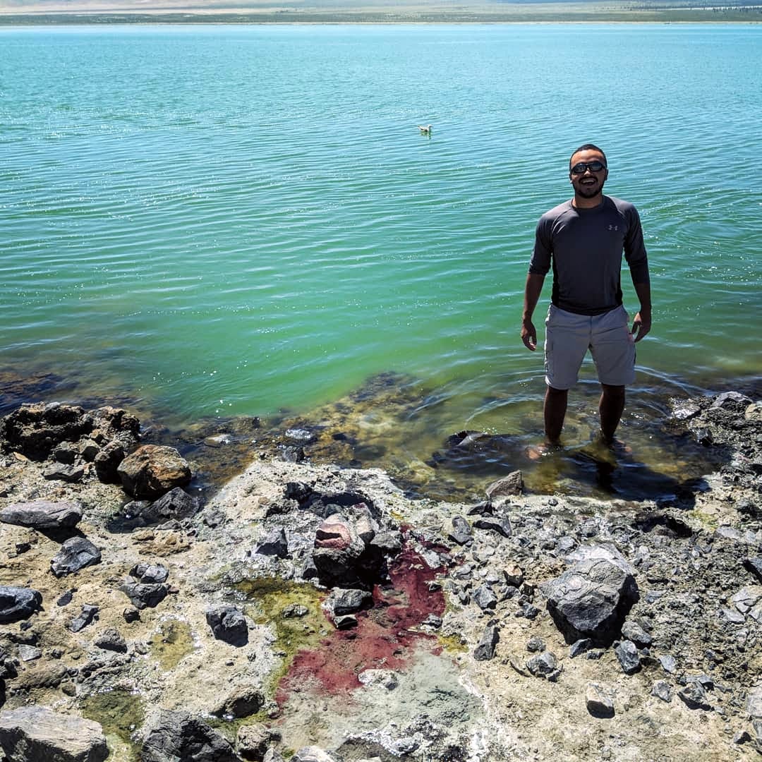Sergio collected bacterial mat samples from a soda lake in Northern California during his International Geobiology Course.